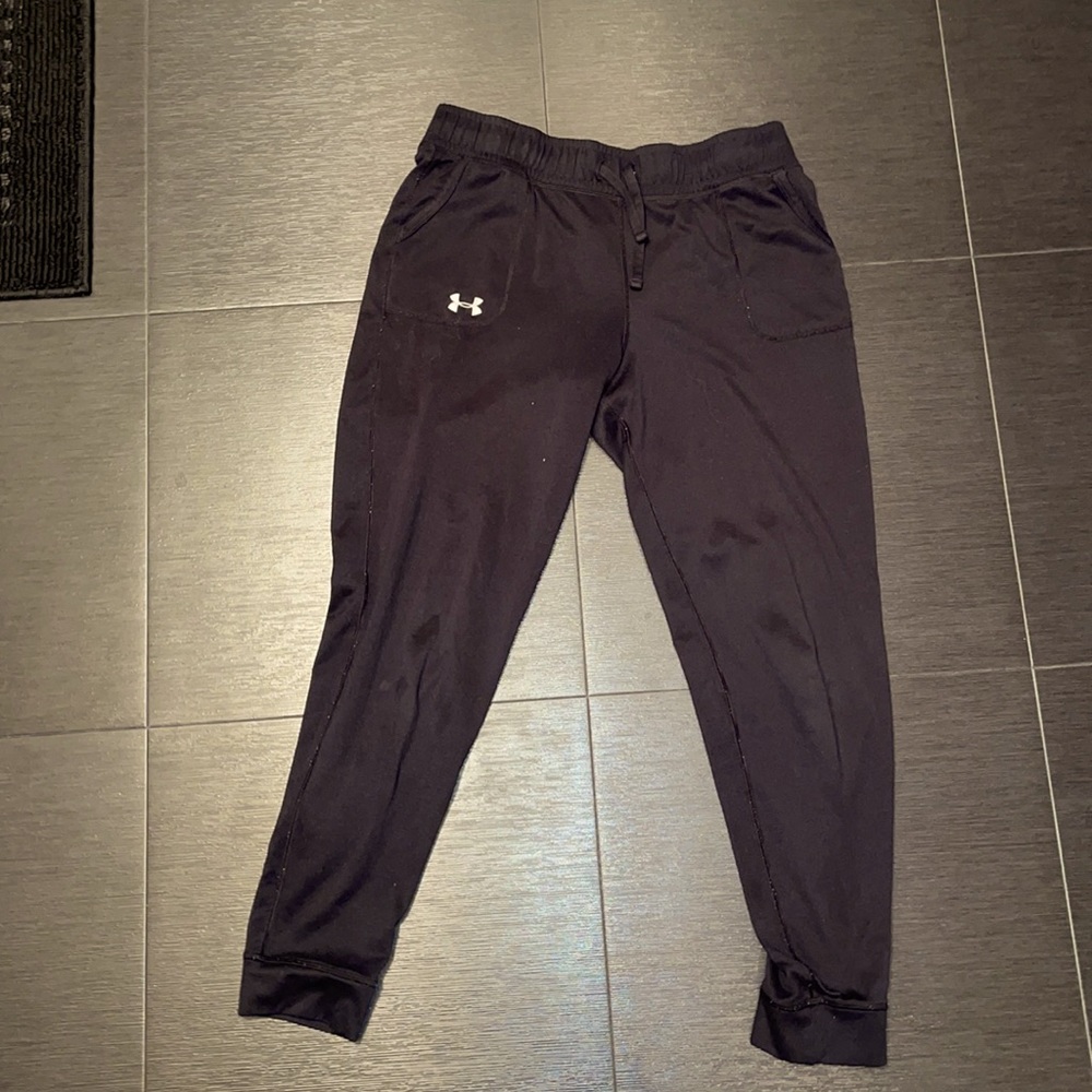 size small black UA joggers